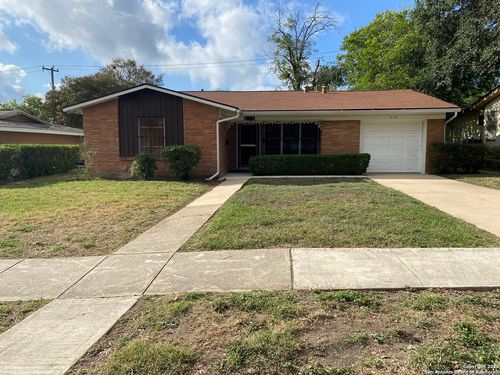 618 E Rector St, San Antonio, TX, 78216-5810 | Card Image