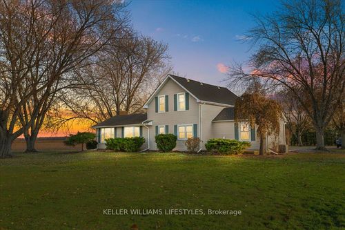 {{alt}} | Card Image