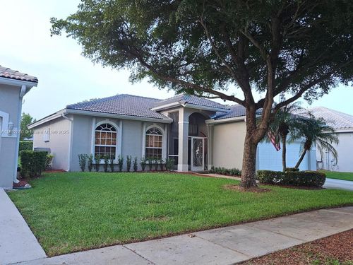 2635 Se 4th Pl, HOMESTEAD, FL, 33033-5278 | Card Image