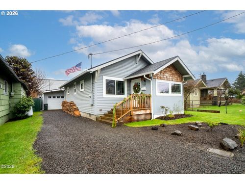409 Del Monte Ave, Tillamook, OR, 97141-2527 | Card Image