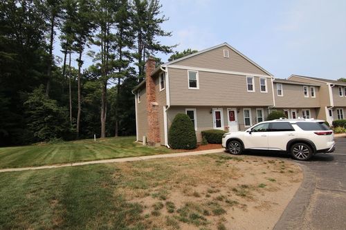 12-1430 Russell Rd, Westfield, MA, 01085-2182 | Card Image