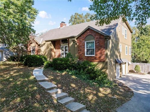 12901 Locust St, Kansas City, MO, 64145-1316 | Card Image