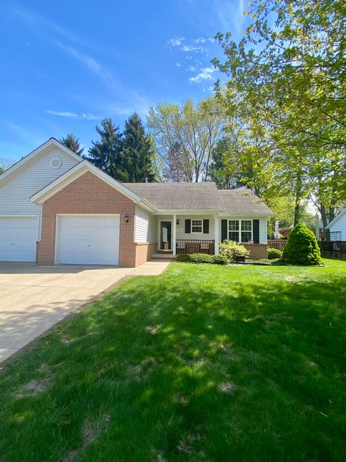 7766 E Ridge Dr, Almont, MI, 48003-8752 | Card Image