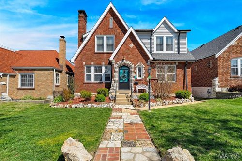 5753 Lindenwood Ave, Saint Louis, MO, 63109-1549 | Card Image