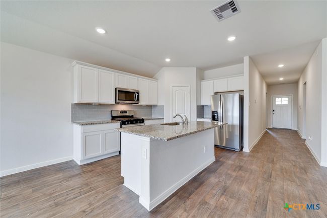 1306 Camden Ln, House other with 4 bedrooms, 2 bathrooms and null parking in Lockhart TX | Image 9