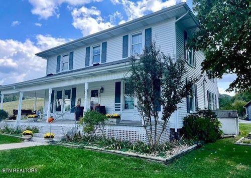 1886 Dr Thomas Walker Rd, Ewing, VA, 24248-8212 | Card Image