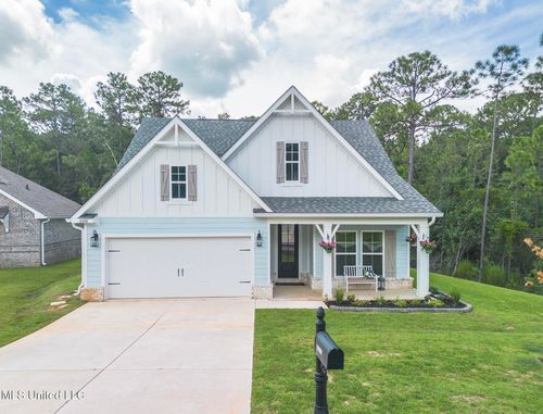 85010 Diamondhead Lakes Blvd, Diamondhead, MS, 39525-5602 | Card Image