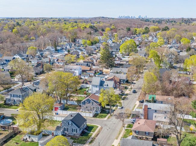 18 Glendale Ave, House other with 3 bedrooms, 2 bathrooms and 3 parking in Peabody MA | Image 42
