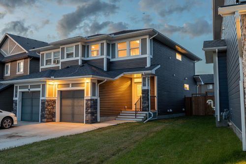 110 Legacy Glen Common Se, Calgary, AB, T0L0X0 | Card Image