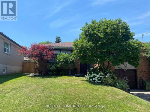 68 Barford Rd, Etobicoke, ON, M9W4H6 | Card Image