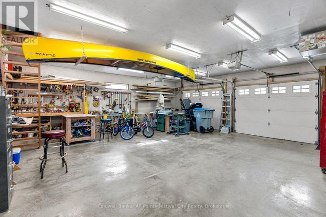 32 Cambria Rd S, House other with 3 bedrooms, 2 bathrooms and 4 parking in Goderich ON | Image 11