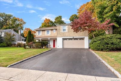 4 Spruce Lane, House other with 4 bedrooms, 2 bathrooms and null parking in Syosset NY | Image 2