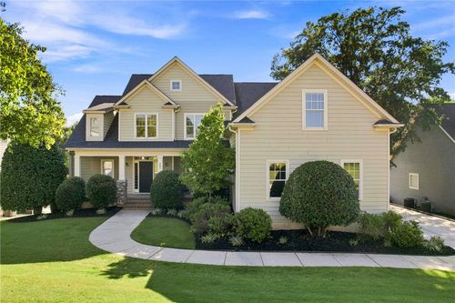 201 Castle Creek Dr, Greer, SC, 29651-2105 | Card Image