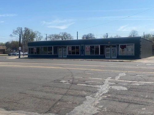 16120 Moross Rd, Detroit, MI, 48205-2566 | Card Image