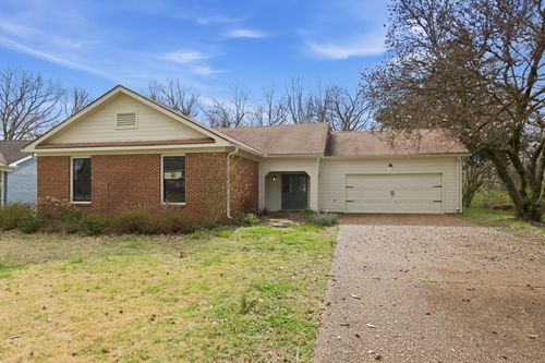 1009 Boxwood Dr, Franklin, TN, 37069-6910 | Card Image