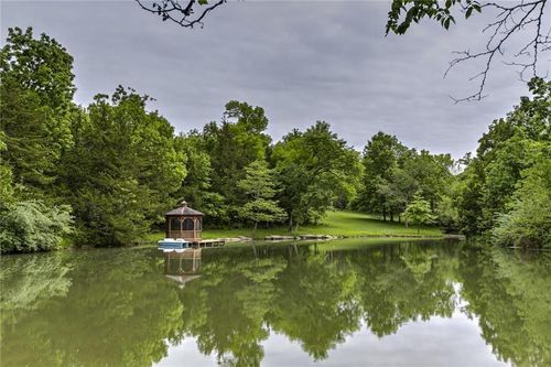 10810 Alley Jackson Rd, Grain Valley, MO, 64029-9022 | Card Image