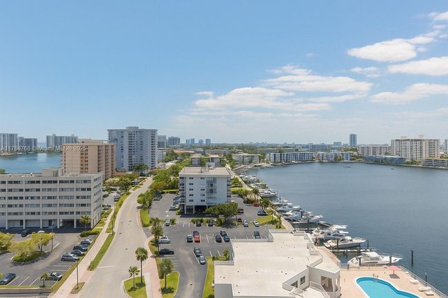 PH-1 - 100 Golden Isles Dr, Condo with 1 bedrooms, 2 bathrooms and null parking in Hallandale Beach FL | Image 4