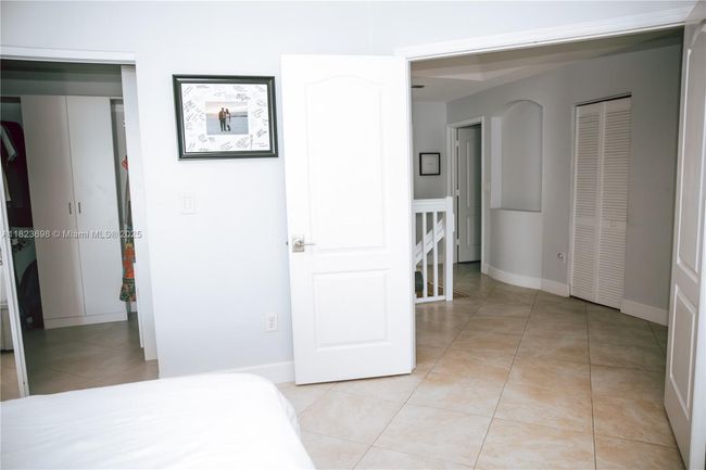 10919 Nw 67 Th Ter, House other with 4 bedrooms, 3 bathrooms and null parking in Doral FL | Image 29