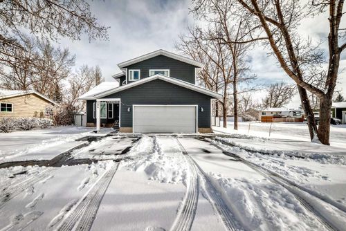 104 Cowan St Nw, Langdon, AB, T0J1X2 | Card Image