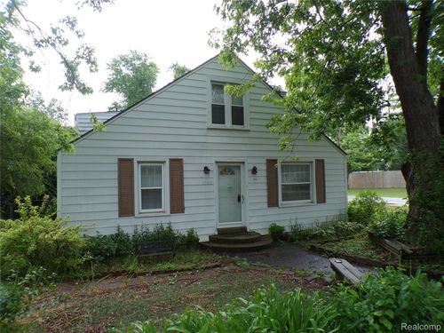 20010 Lexington, Redford, MI, 48240-1147 | Card Image