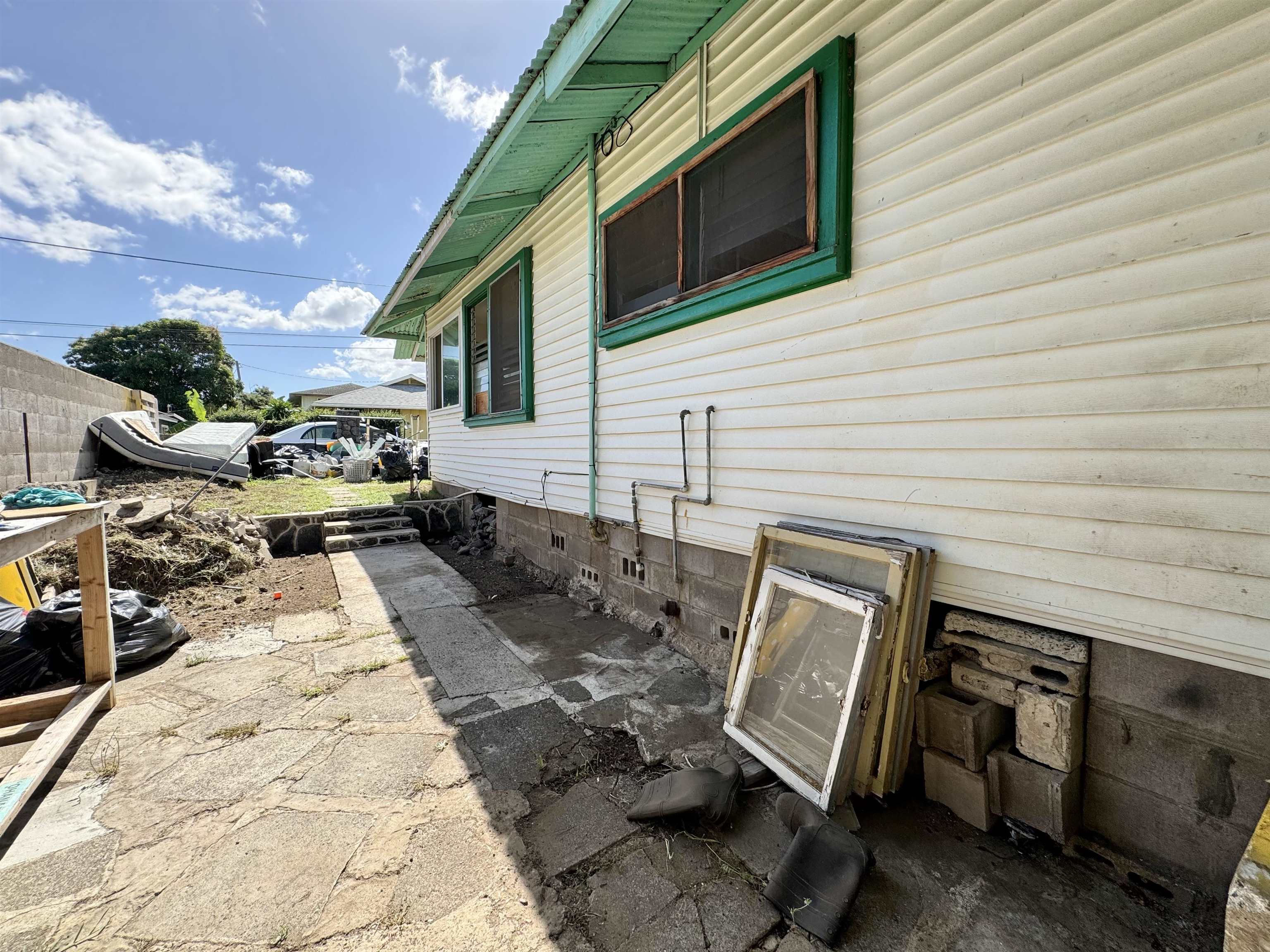 Ono St, Wailuku, HI 96793