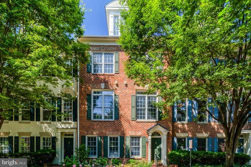 1650 Colonial Hills Dr, MCLEAN, VA, 22102-2949 | Card Image