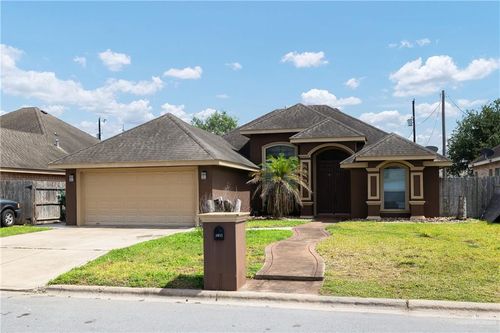 1011 Regal Dr, Pharr, TX, 78577-7719 | Card Image