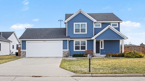 5663 Stone Briar Ln S, Freeland, MI, 48623-9582 | Card Image