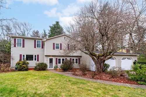 29 Evergreen Way, Medfield, MA, 02052-1016 | Card Image