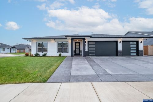 4752 Crown Ln Ne, Albany, OR, 97321-7438 | Card Image