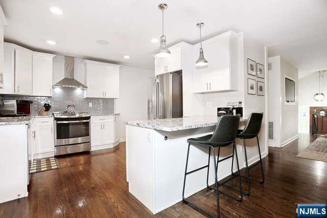 233 Highland Ave, House other with 3 bedrooms, 2 bathrooms and null parking in River Vale NJ | Image 6