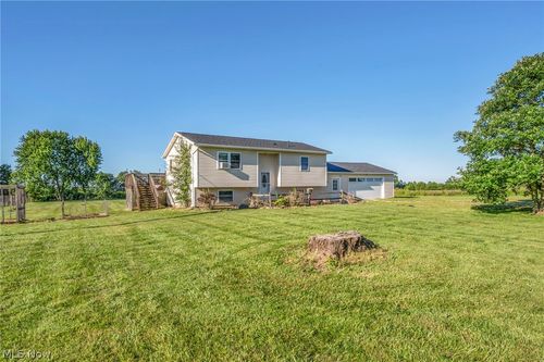 3810 Good Rd, Seville, OH, 44273-9722 | Card Image