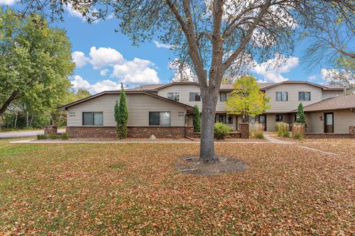 53-5676 Brandlwood Ct, White Bear Lake, MN, 55110-2294 | Card Image