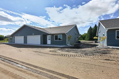 1507 Nokomis St, Alexandria, MN, 56308 | Card Image