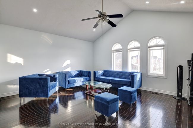 247 Cresthaven Rd, House other with 7 bedrooms, 7 bathrooms and 4 parking in Brampton ON | Image 23