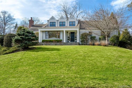 18 Tamarac Trl, Harrison, NY, 10528-1818 | Card Image