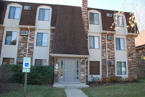 2b-249 W Court Of Shorewood, Vernon Hills, IL, 60061-2531 | Card Image