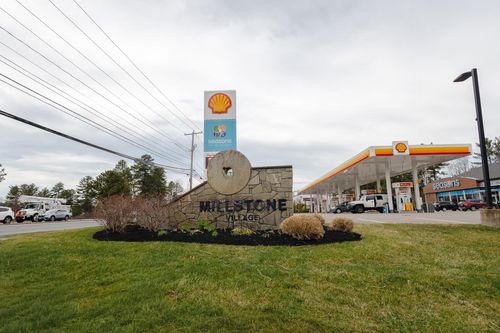 88-9 Blackstone Dr, Nashua, NH, 03063-5052 | Card Image