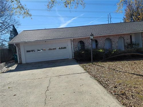 2479 Kingsland Dr, Atlanta, GA, 30360-1441 | Card Image