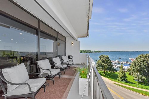 502-101 Broad Street, Lake Geneva, WI, 53147 | Card Image