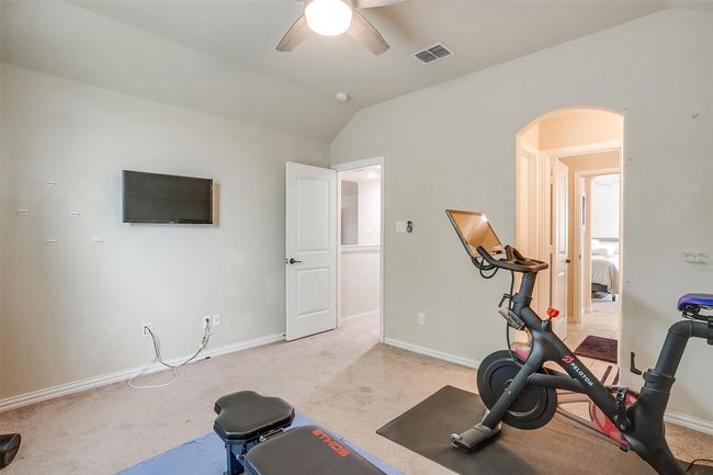 Bedroom 4 with access to bathroom. | Image 30