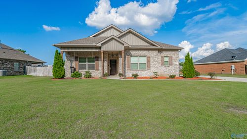 117 Khaki Ridge Dr, Hazel Green, AL, 35750-8787 | Card Image