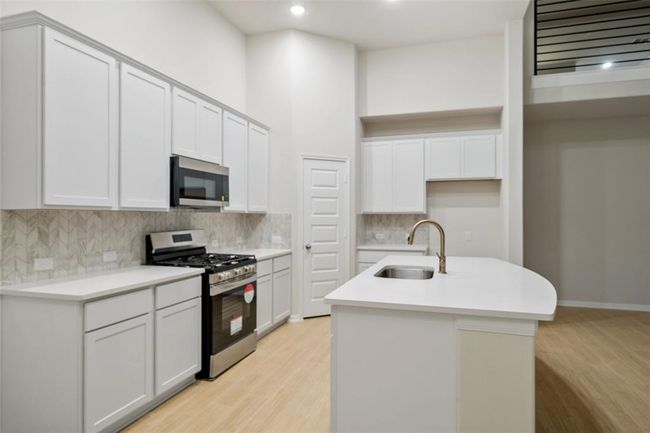 1081 Westfork Dr, House other with 5 bedrooms, 3 bathrooms and 3 parking in Sealy TX | Image 12