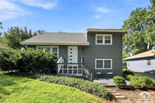 837 W 22nd St, Lawrence, KS, 66046-2835 | Card Image
