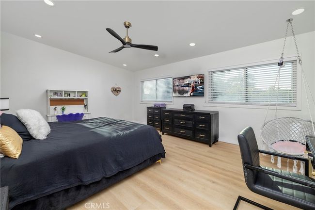 21091 Inferno Ln, House other with 5 bedrooms, 4 bathrooms and 4 parking in Huntington Beach CA | Image 25