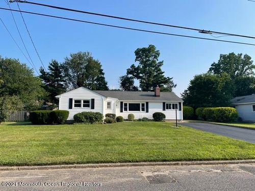 16 Community Dr, West Long Branch, NJ, 07764-1603 | Card Image