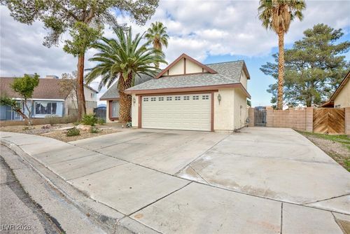 7290 Mountain Moss Dr, Las Vegas, NV, 89147-3820 | Card Image