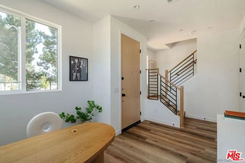 3868 Riley Ln, Los Angeles, CA, 90065-1439 | Card Image