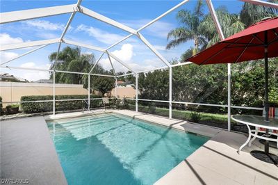 4232 Saint George Lane, Home with 2 bedrooms, 2 bathrooms and null parking in Naples FL | Image 3