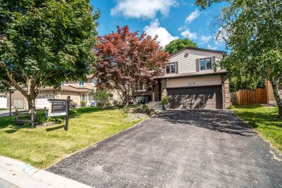 161 Walton Dr, House other with 3 bedrooms, 3 bathrooms and 6 parking in Aurora ON | Image 1